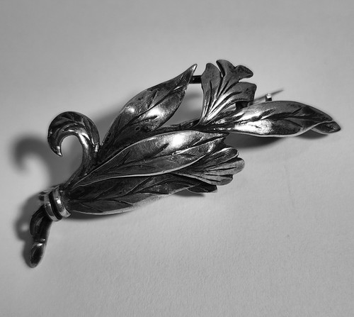 VTG Silver Brooch ~ Leaves ~ Signed S. Dunlop