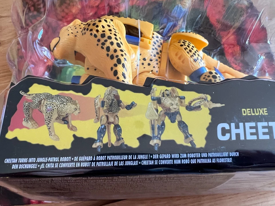 Hasbro Transformers Beast Wars CHEETOR +Secret weapons Tail gun & Chest Squirter - Image 4 of 4