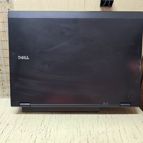 Dell Latitude E5500 computer portatile Windows 10 Pro 32 bit 15,4 pollici senza caricatore parti - Foto 11 di 12