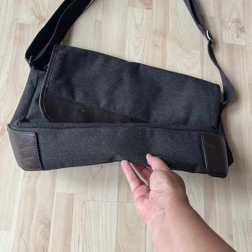 Fossil Messenger Bag Mens Gray Brown Canvas Leather Laptop Magnetic Lock - Picture 4 of 7