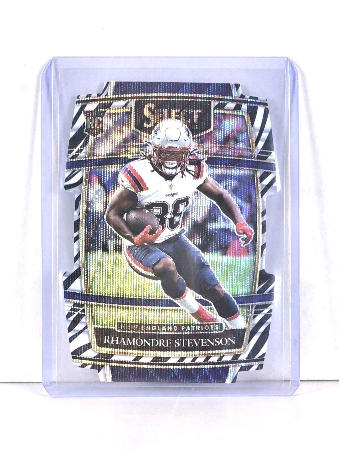 2021 Select (RC) Rhamondre Stevenson Zebra Concourse Prizm Die-Cut CASE HIT!!!