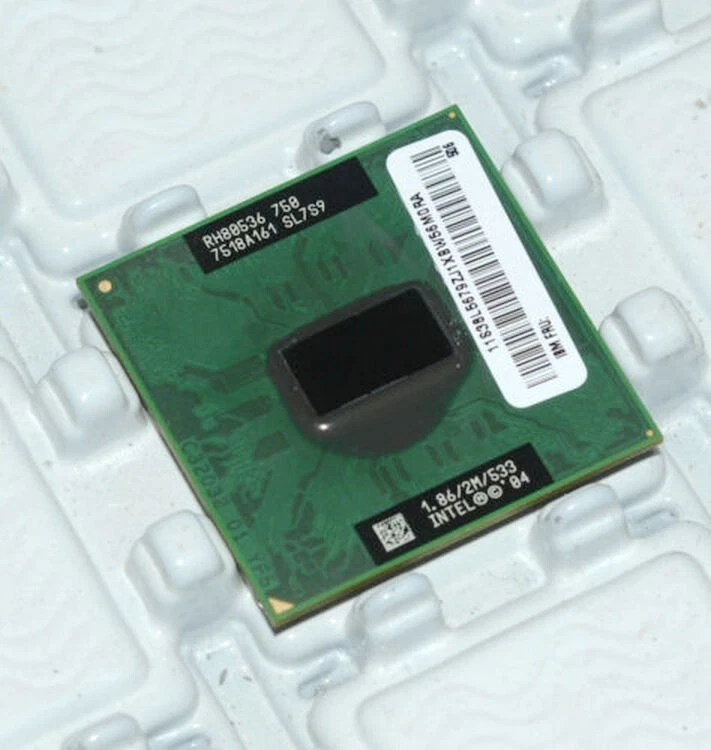 Intel Pentium M 750 1.86GHz 533MHz SL7S9 CPU  Processore - Image 2 of 3