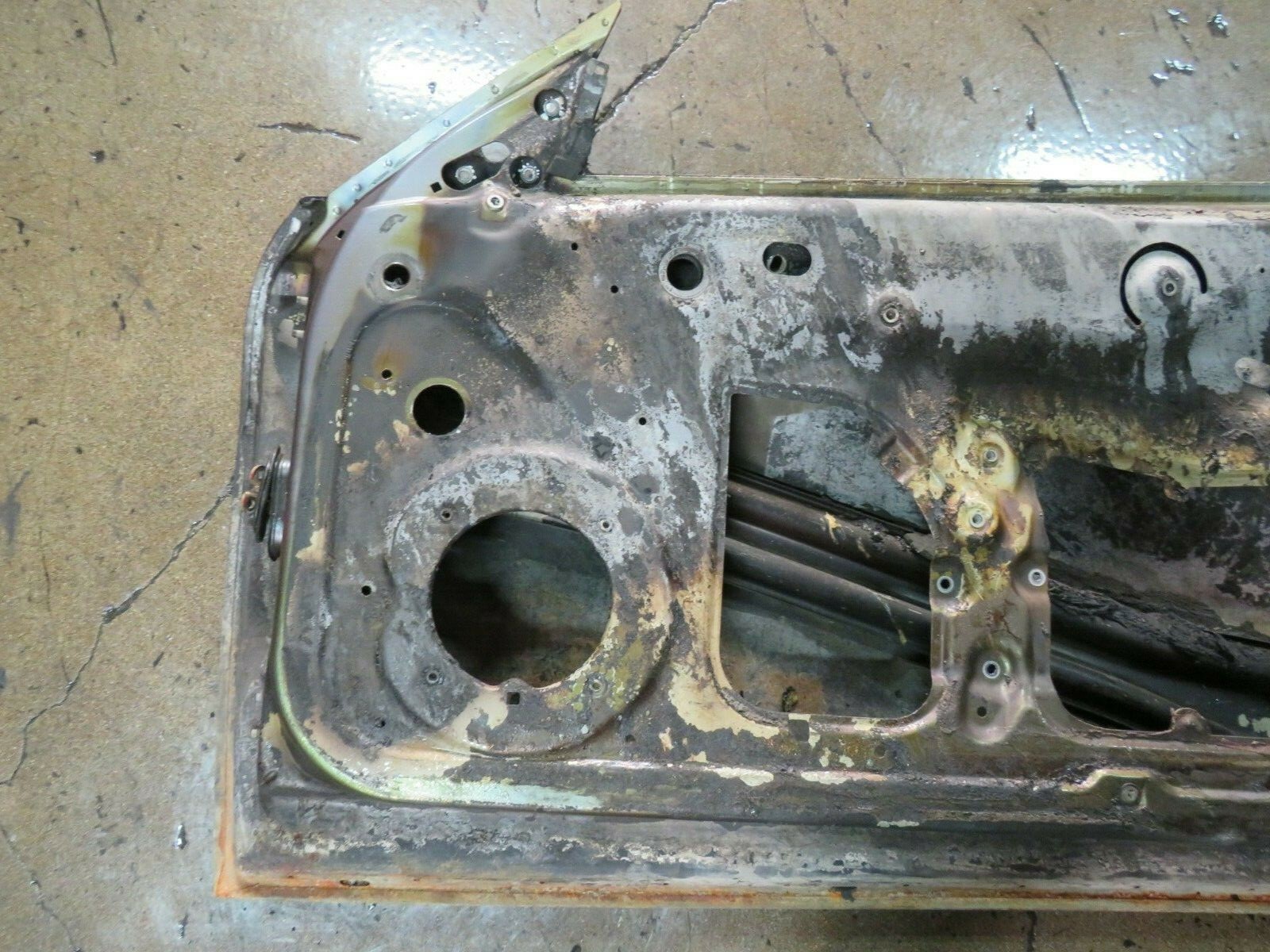Maserati GranCabrio Convertible, RH, Right Door Shell, Used, P/N 81797900