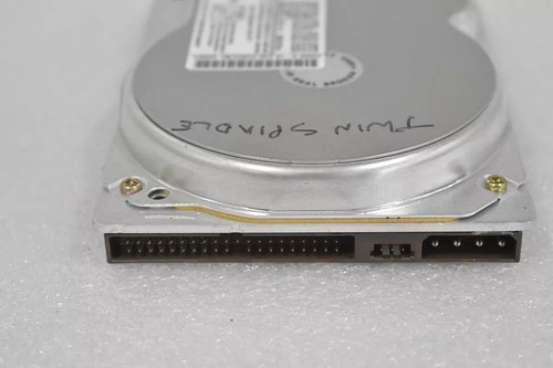 QUANTUM FIREBALL 1280AT TM12A012 Rev 01-B 1.2GB 5.4K ATA 3.5'' FESTPLATTE - Bild 2 von 3