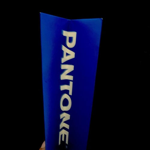 Rare Blue Color Pantone Gift Paper Bag with Handles Shopping Bag - Picture 4 of 6