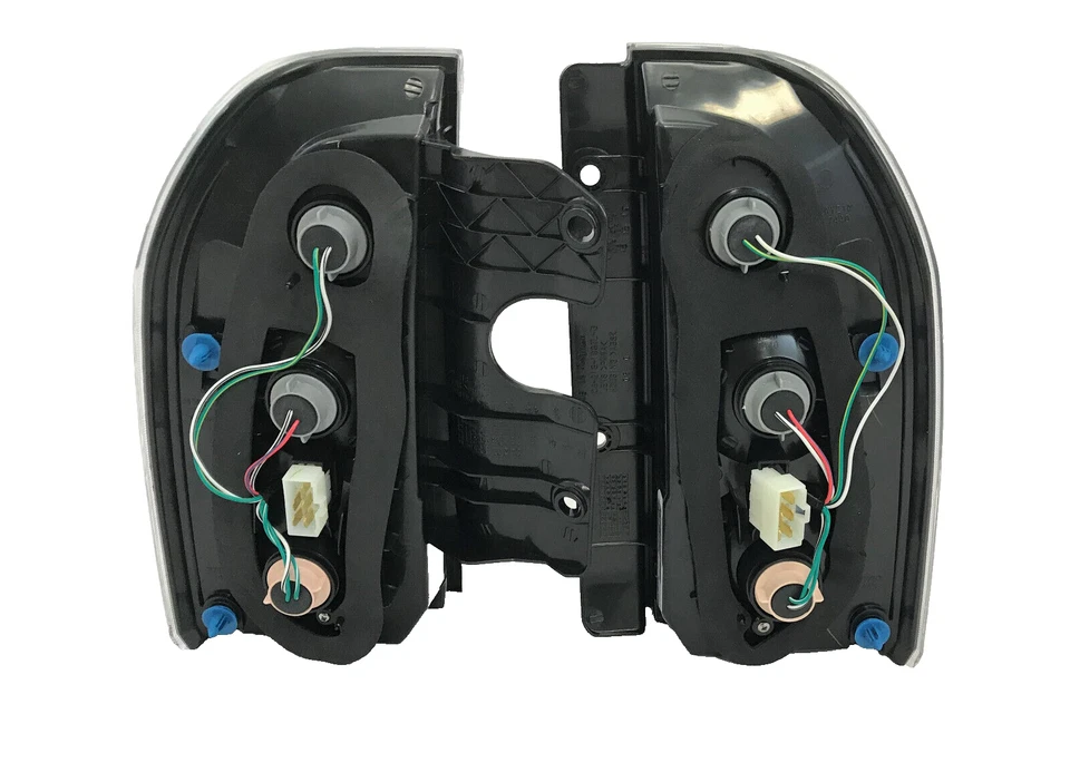 Par de luces de freno traseras izquierda derecha SUZUKI Grand Vitara 1998-2005 XL7 Foto 3 de 4
