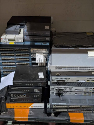 Lot of 33x Network Devices CISCO Catalyst 2960X  3850 Switch CheckPoint NetApp