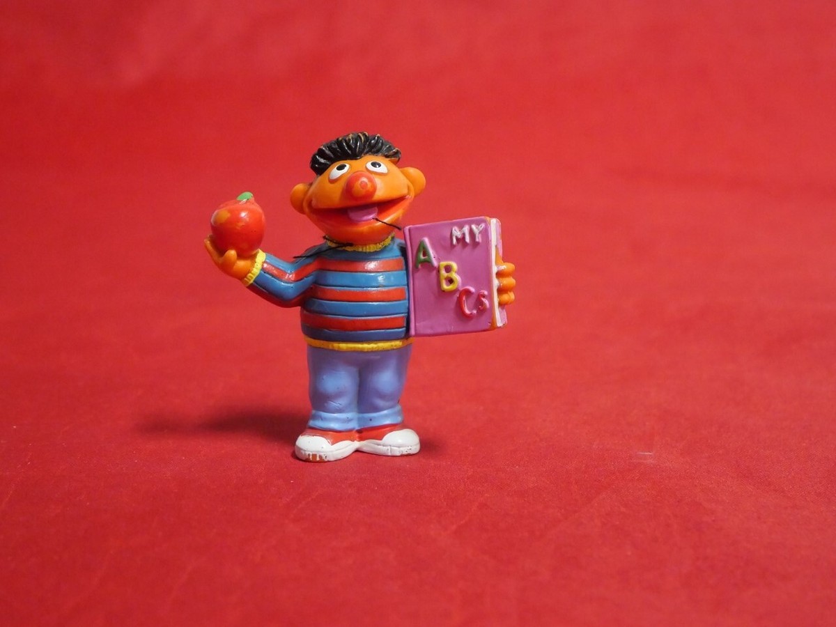 Sesame Street Figurine ERNIE ABC Apple School Applause PVC | eBay