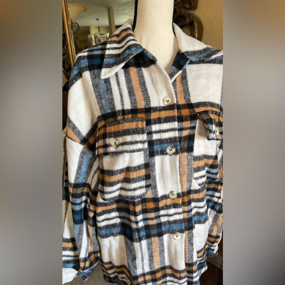 Mazik Multicolor Plaid Pattern Button Shacket siz… - image 2