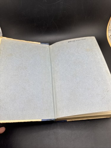 1936 Edition of Wuthering Heights - Picture 2 of 10