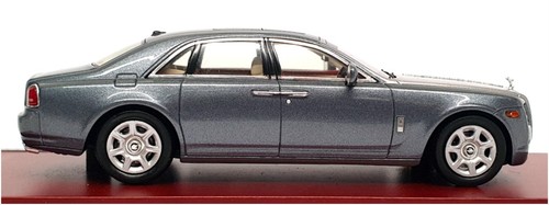 TSM Model 1/43 Scale TSM114321 - 2009 Rolls Royce Silver Ghost - Silver/Blue - Picture 3 of 5