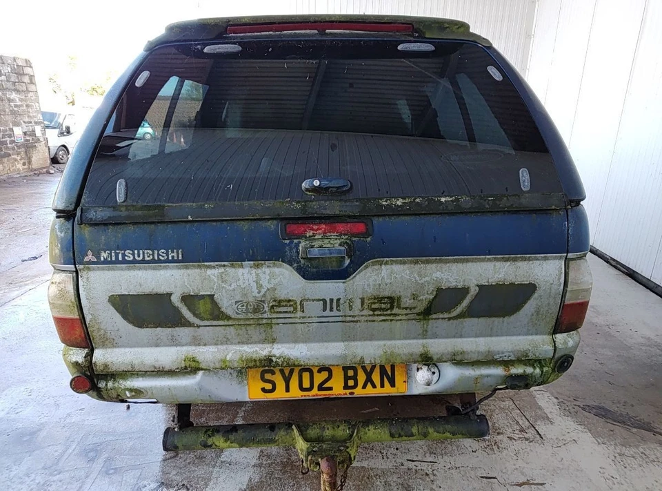 MITSUBISHI L200 ANIMAL LWB 4WD SUN VISOR RIGHT SIDE MR732272 - Image 2 of 4