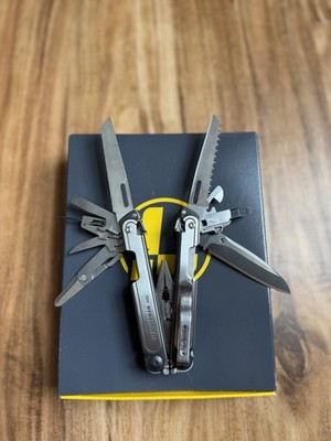 Leatherman Arc Multi-Tools - Black & Stainless Steel Excellent Condition