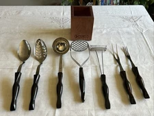 CUTCO 7 Piece Classic Kitchen Serving Utensil Tool Set with Holder (D. Brown)