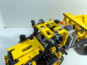 Lego Technic: Construction: Hauler 8264 (2009) Retired. Motorized.