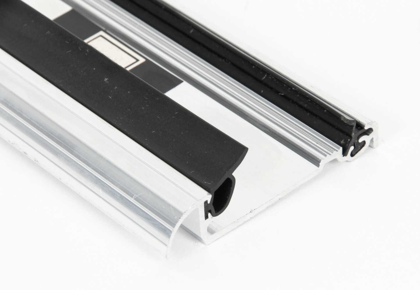 From The Anvil 90159 Aluminium 1219mm Macclex 15/2 Door Threshold