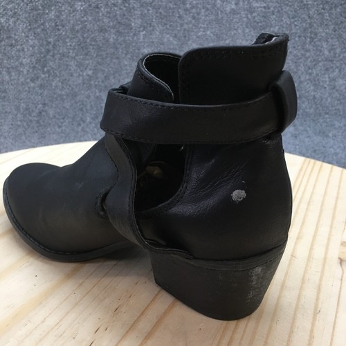 American Eagle Outfitters Cut Out Ankle Bootie Womens 7 Black Block Heel Casual - Picture 9 of 18