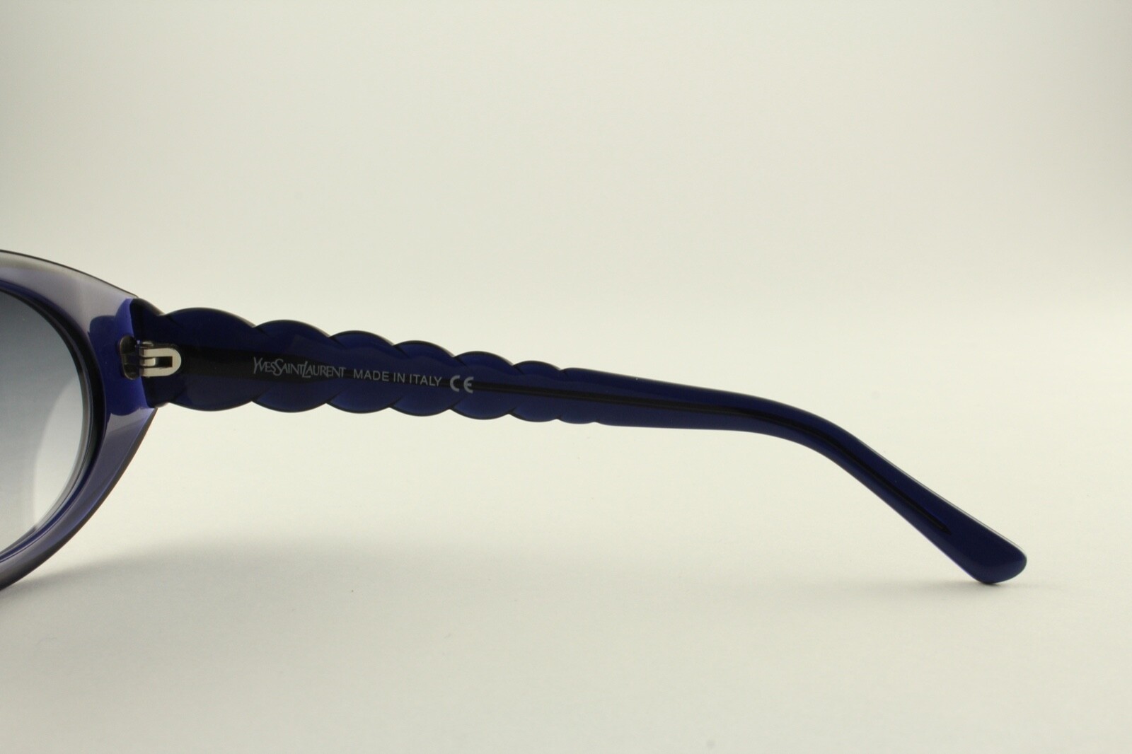 Autentici occhiali da sole vintage Yves Saint Laurent YSL 6564 Y762 blu 52 mm sfumato