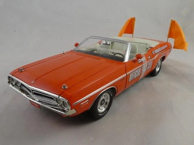 Greenlight Dodge Challenger 1971 INDY 500 OFFICIAL PACE CAR 1/18 13569 - Immagine 2 di 3