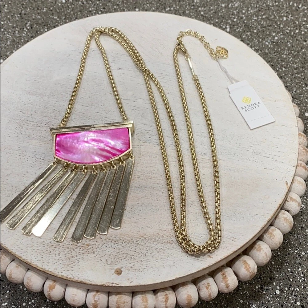 Kendra scott ellen best sale necklace