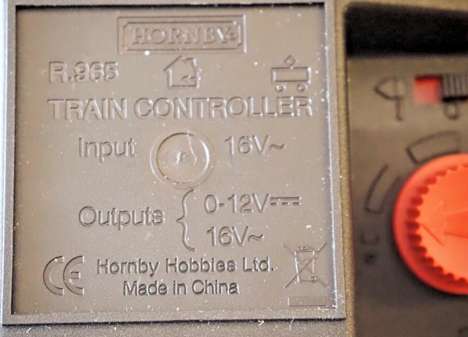 Hornby C912 & R965 Standard Train Controller 16V AC Output & plug-in transformer - Image 3 of 4