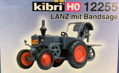 HO KIBRI 12255 Farm Machinery Lanz Bulldog Tractor With Bandsaw Kit HO2008 LZ