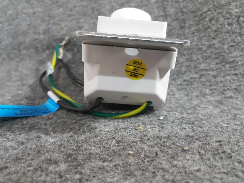 Ventilador de estado sólido Minka-Aire UC9020 controle de 4 velocidades (branco) não testado - Imagem 3 de 4