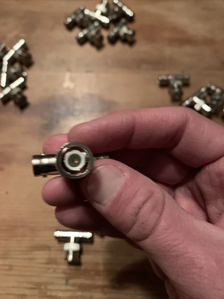 Lote de 5 conectores BNCT Arm Electronics nuevos sin caja Foto 2 de 4