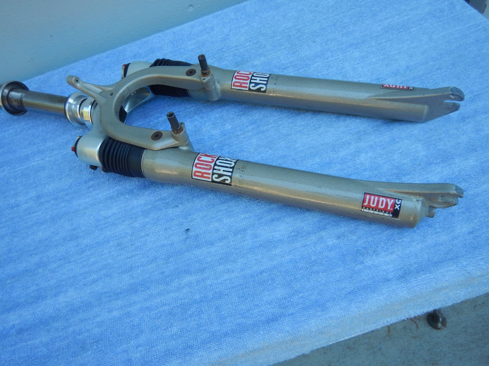 Rock Shox Judy XC Shock Fork 6.5" Steerer 1-1/8" Shocks 26" Wheels w/ Headset