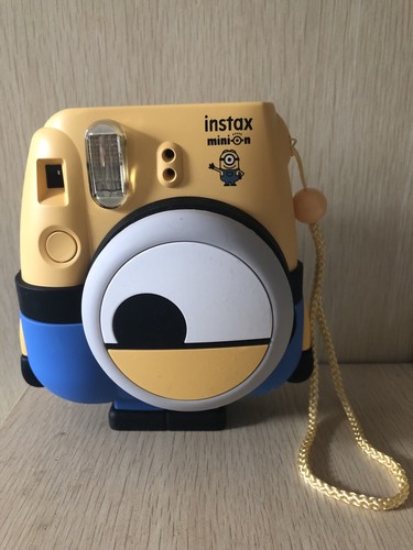 Fujifilm Instax Minion Mini 8 Instant Film Camera (16556348 Fujifilm Instax Minion Mini 8 Instant Film Camera (16556348