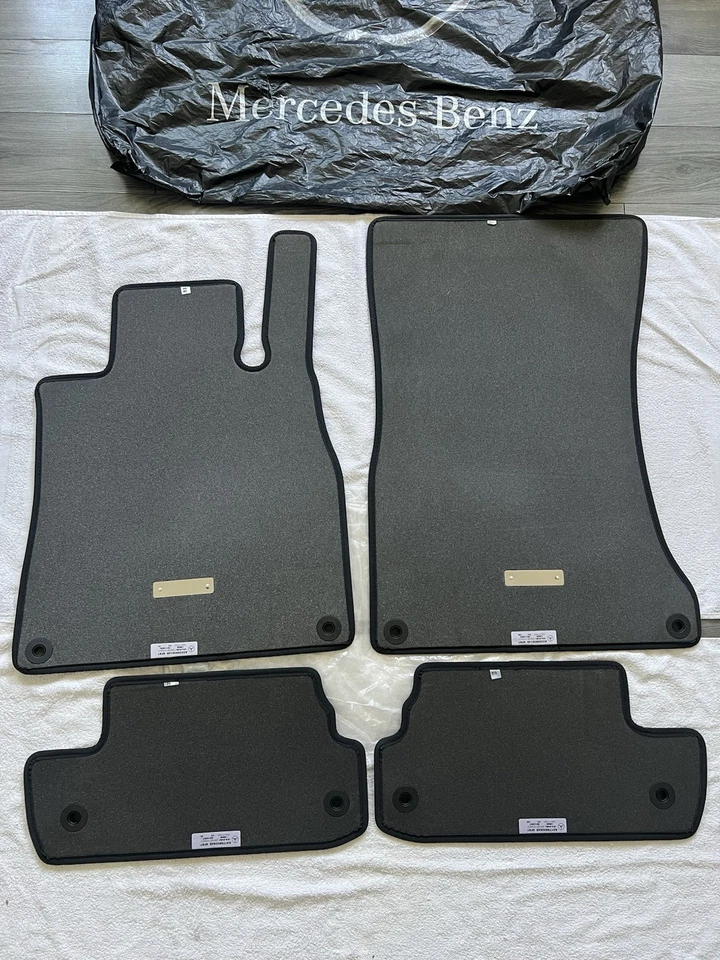 4 Tapis De Sol Velours Noire Mercedes Classe S W217 Coupe C217 Cabriolet A217 - Photo 3/4
