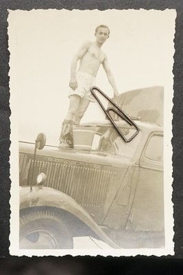 S Foto Wk2 Portrait Kraftfahrer Lkw Soldat oben ohne nackt Falkenstein Wagen
