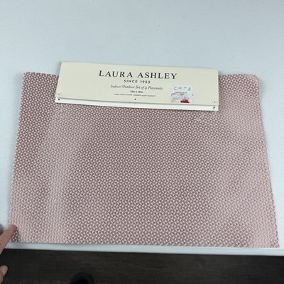 Laura Ashley Indoor Outdoor Placemats Set Of 4 Old Rose 13 x19  NWT
