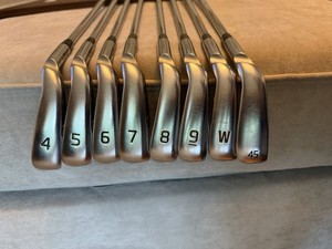 N.S. Pro Modus3 Steel Iron Set 4-W 8pc Stiff RH Silver/Red 45°