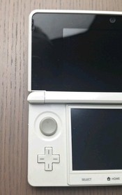 Nintendo 3DS Pure White Region Free Console 16GB Tested w/ Charger & Stylus