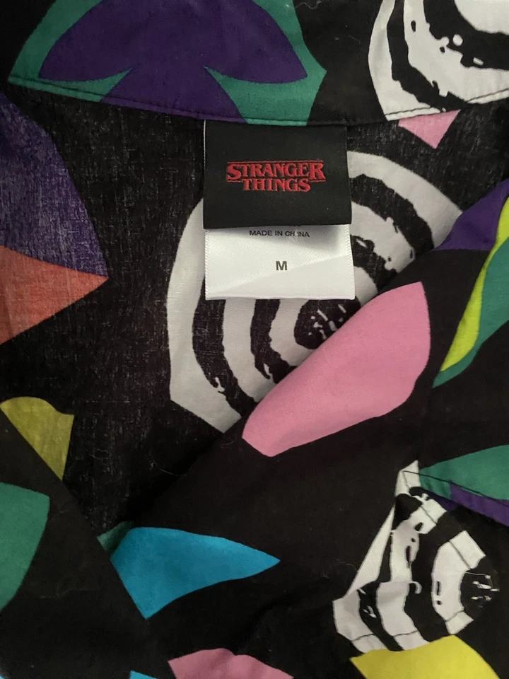 Target x Stranger Things Eleven Mameluco Exclusivo Netflix Talla Mediana Foto 3 de 3