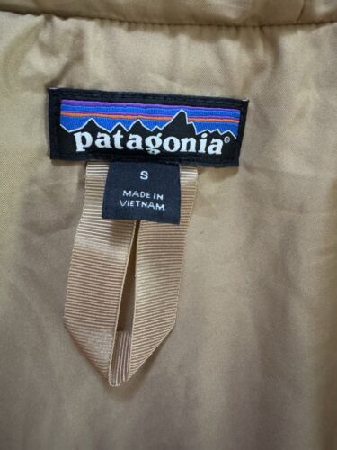 Patagonia Lunar Frost Hooded Vest Barefoot Tan Women's Faux Fur Soft Teddy Sz Sm - Picture 3 of 8