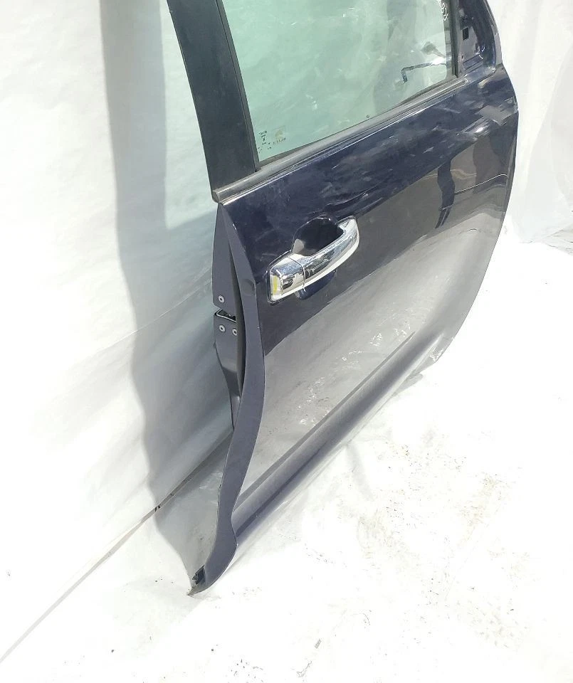 2008 2018 Toyota Sequoia OEM 8S6 Nautical Blue Right Door Lip Damage - Image 4 of 4