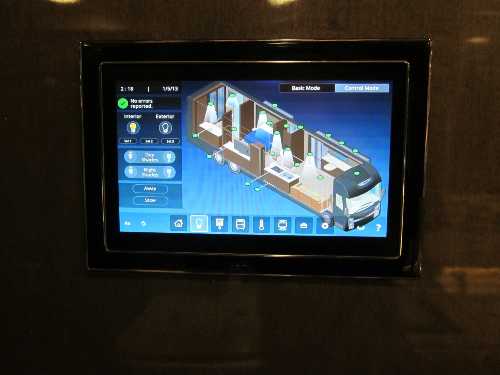 Entegra Coach Cornerstone Series M-45B 605hp Cummins One Owner Low Miles!!