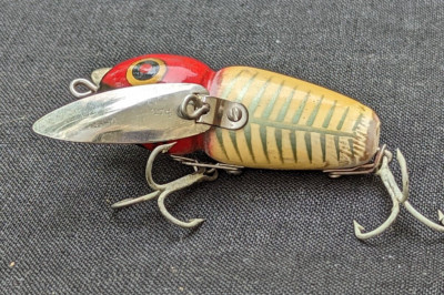 VINTAGE HEDDON CRAZY CRAWLER WOODEN FISHING LURE MARKED PAT VINTAGE HEDDON CRAZY CRAWLER WOODEN FISHING LURE MARKED PAT