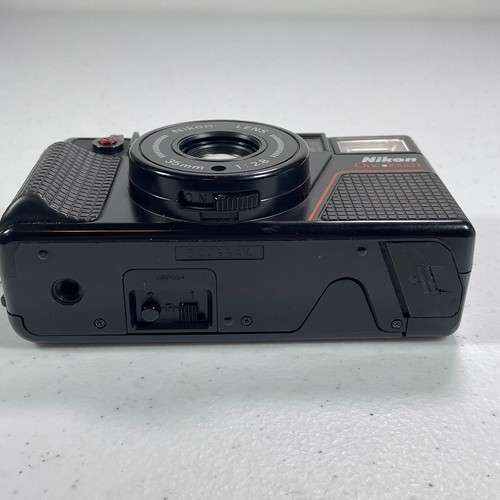 Nikon One Touch 35mm Film Point & Shoot Camera 1:2.8 - Frame Counter Not Working - Picture 9 of 9