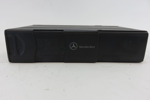 Mercedes W463 G500 G55 CD changer, 2038209089