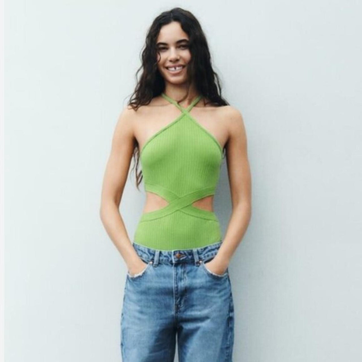 ZARA 無地アシンメトリースイムウェア 2856/066 ZARA - ZARA アシンメトリードレープ スイムウェア Mの通販 by
