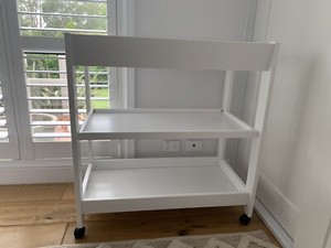 boori white change table