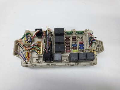 Mitsubishi Lancer 7 - Sicherungskasten Relaiskasten (00)