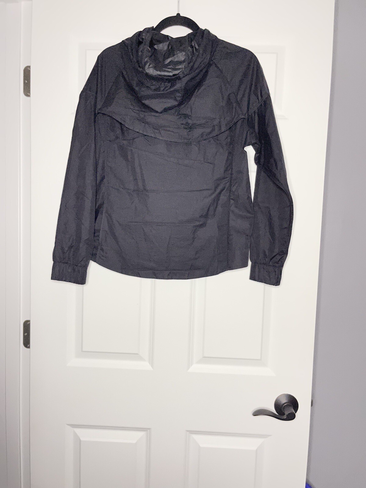 Nike Sportswear Windrunner jacket  small black - image 2