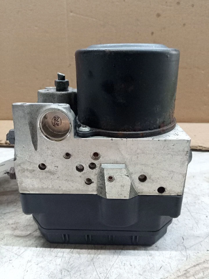 Used ABS Modulator fits: 2008 Subaru Tribeca Modulator Assembly vehicle dynamic Foto 4 de 4