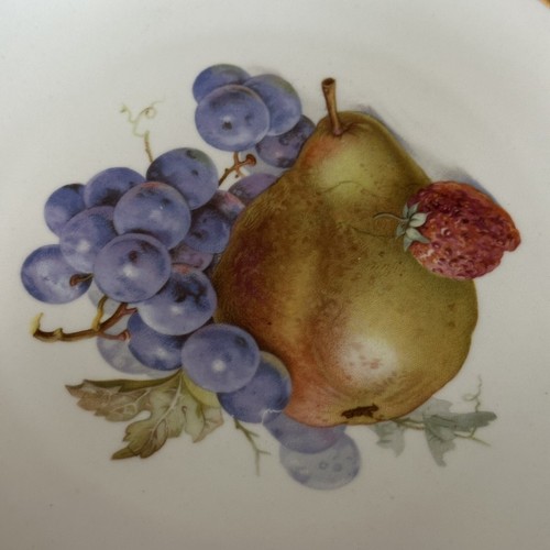 Schumann Arzberg Germany 7.5 Inch Fruit Plate Pear Gold Trim NWOT - Picture 2 of 4