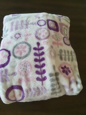 Little Miracles Purple Gray White Pink Flowers Leaves Circles Costco Blanket new