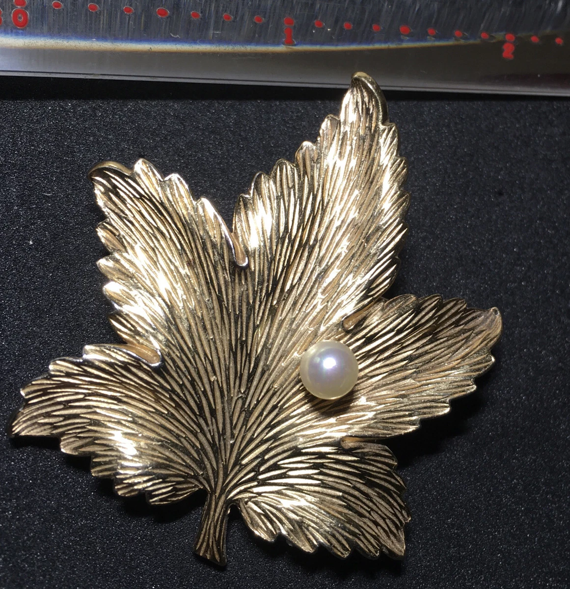 Ciner Pin Brooch Broach Gold Maple Leaf Faux Pearl Signed Designer